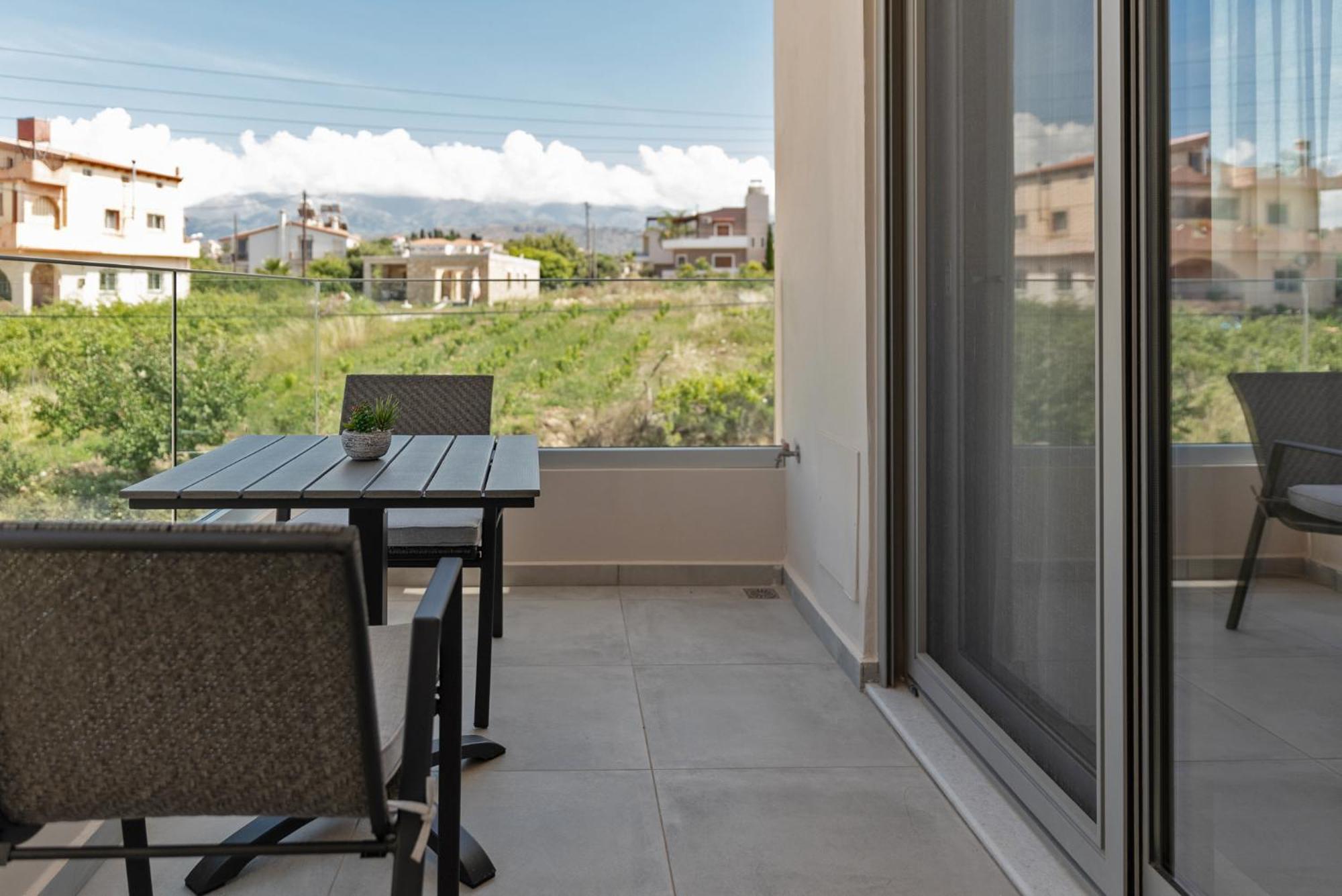 Oliva Verde Residences Galatas  ภายนอก รูปภาพ