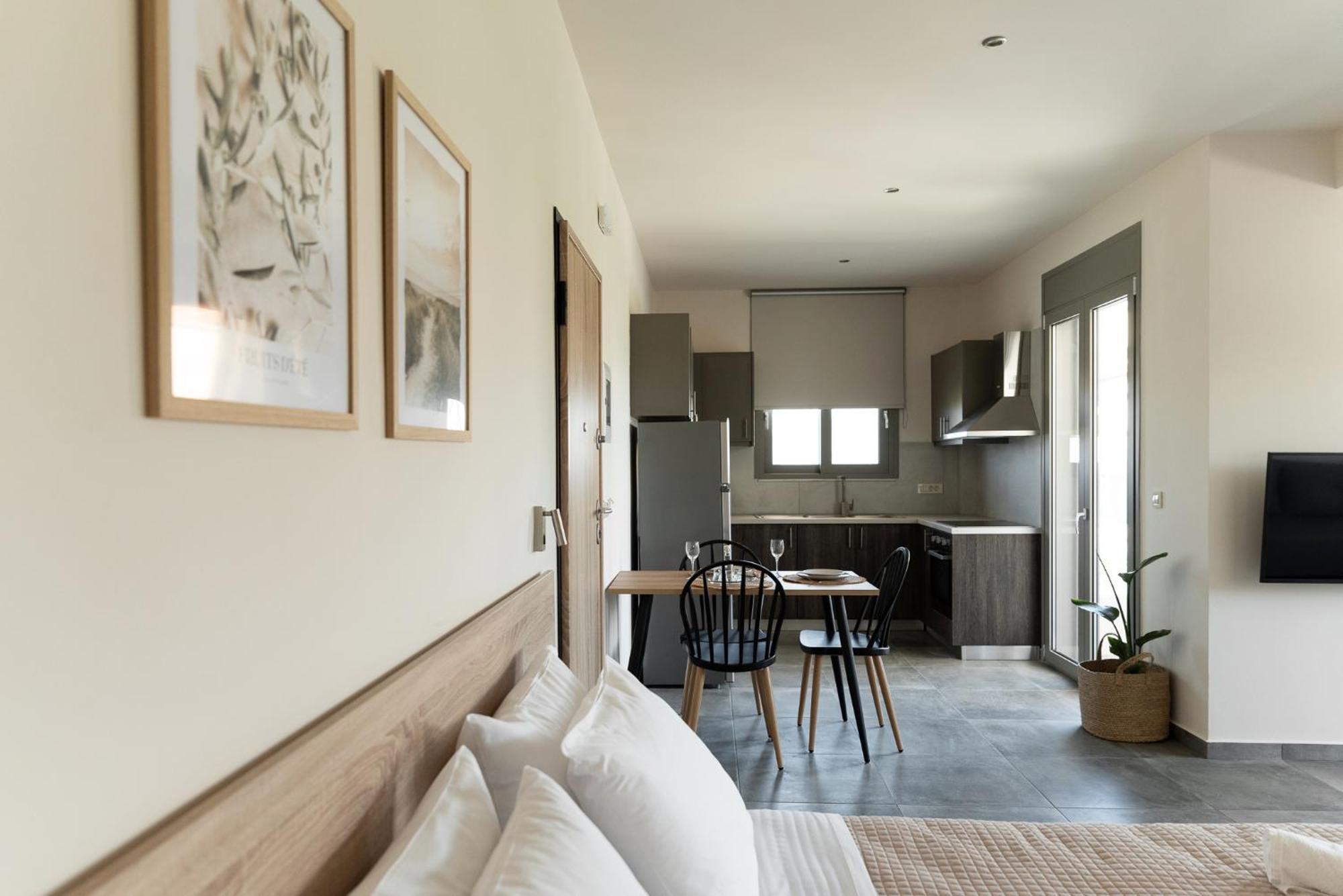 Oliva Verde Residences Galatas  ภายนอก รูปภาพ