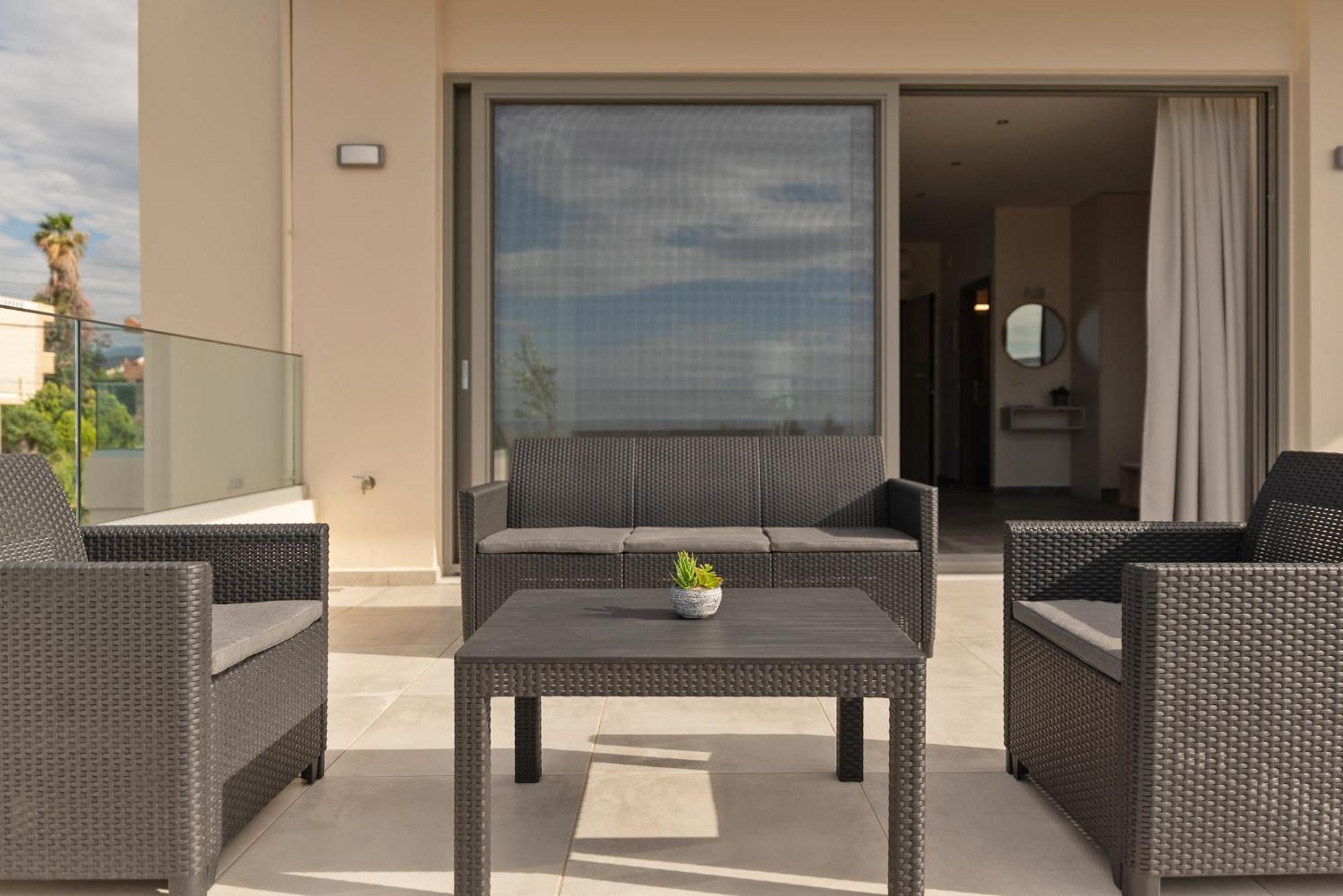 Oliva Verde Residences Galatas  ภายนอก รูปภาพ