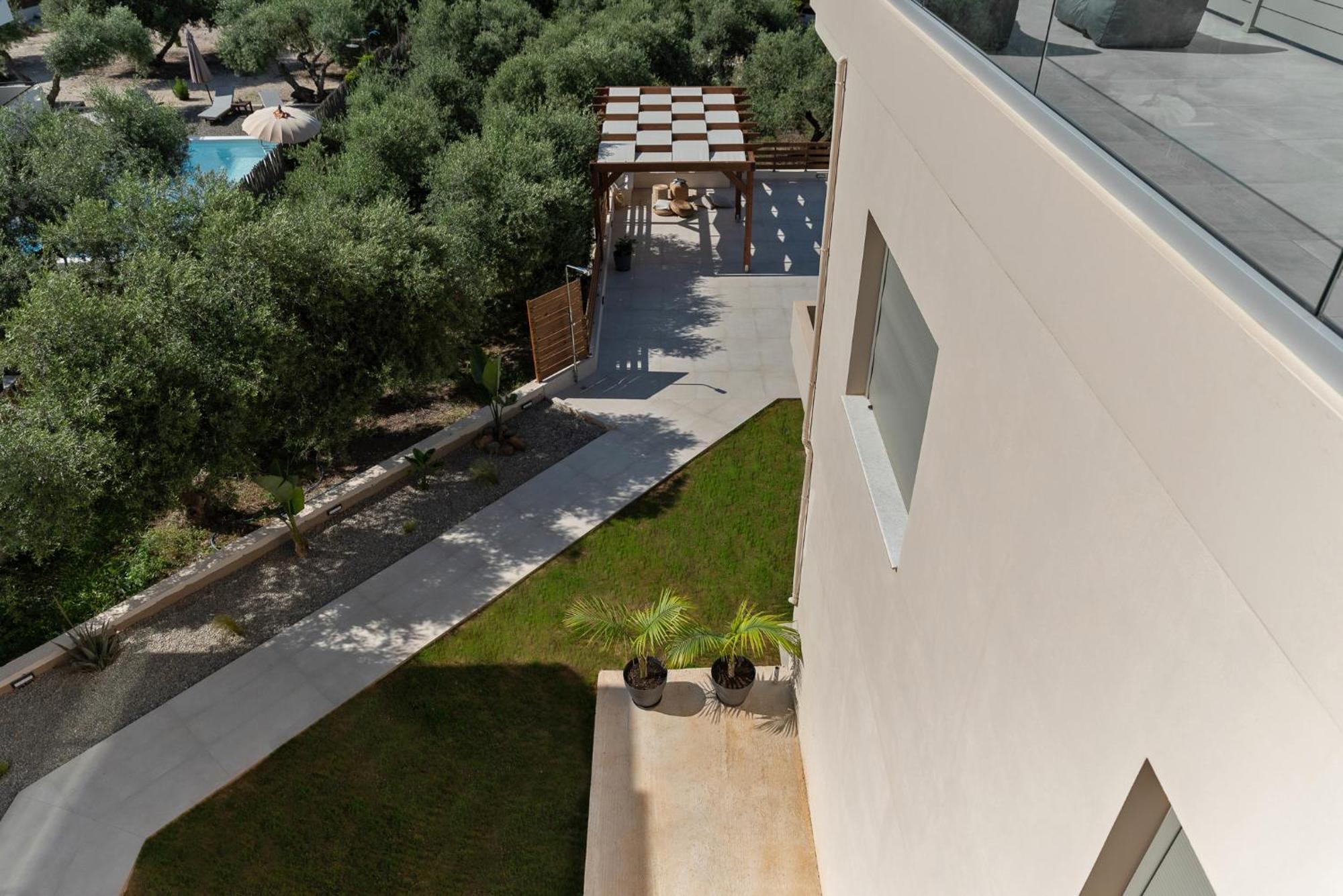Oliva Verde Residences Galatas  ภายนอก รูปภาพ