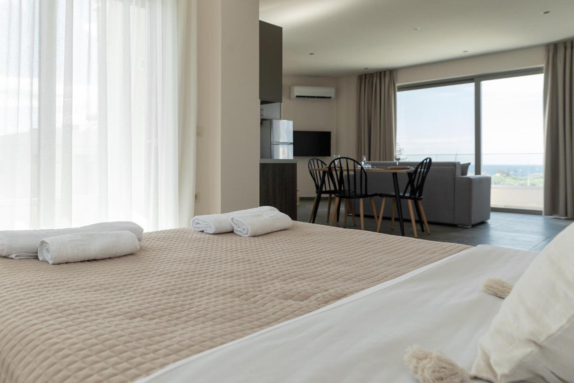 Oliva Verde Residences Galatas  ภายนอก รูปภาพ