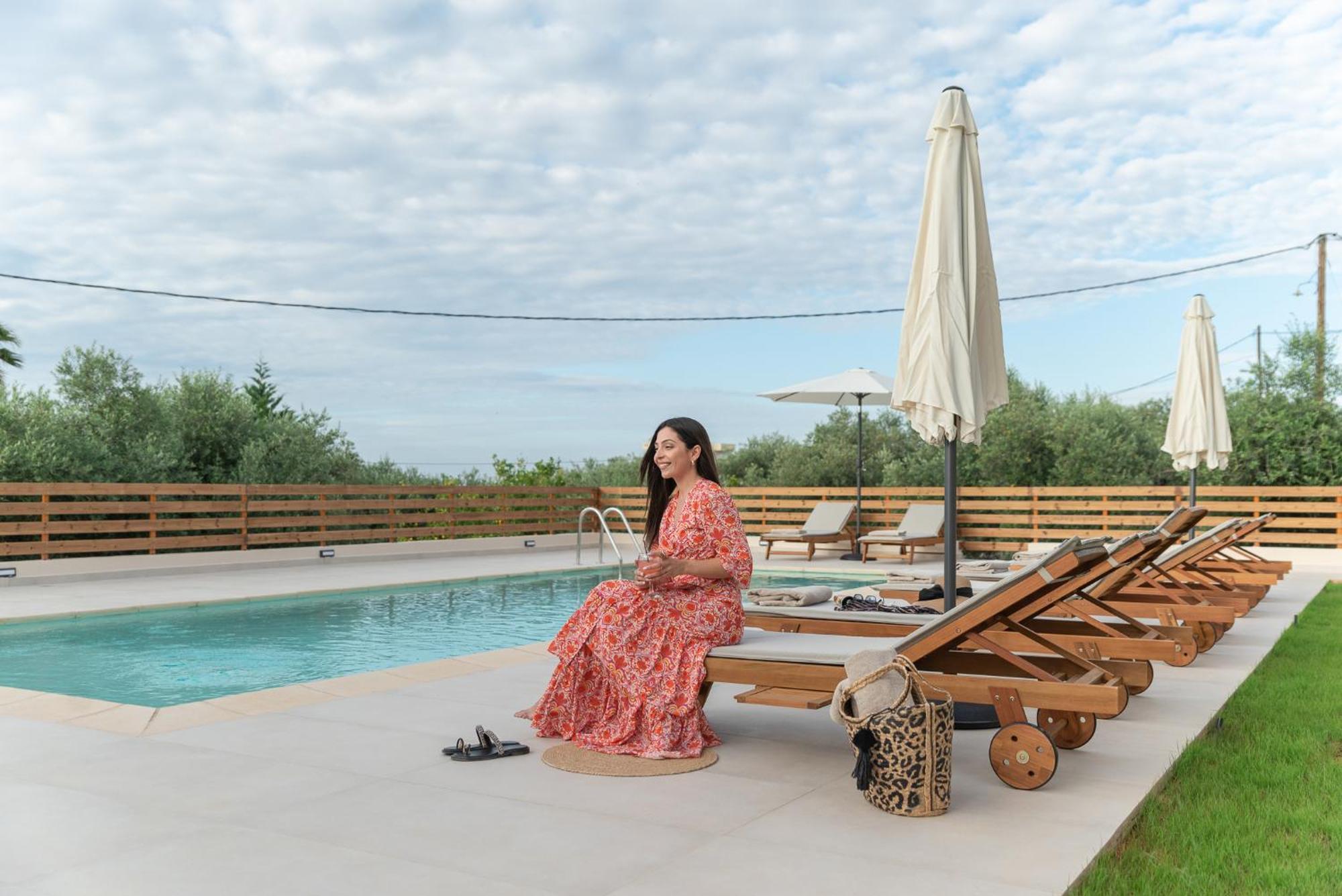 Oliva Verde Residences Galatas  ภายนอก รูปภาพ